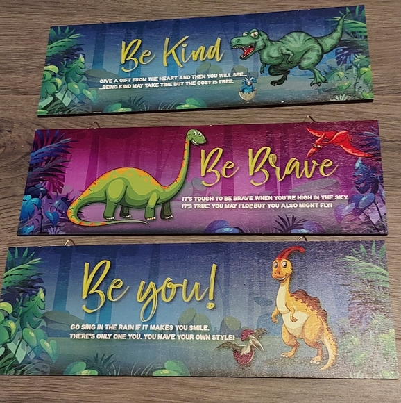 Signs - Picture 1 of 3